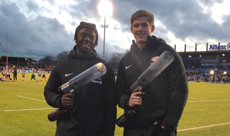 T-shirt cannons provide half time entertainment for Saracens